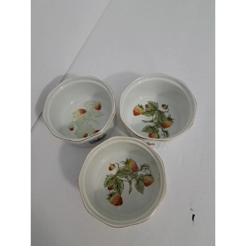 3 Royal Crown Japan SPRING TIME Ramekins Butterfly Strawberry 6512 Oven To Table